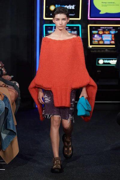 Look 22